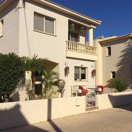 Quality Villa With Pool In Superb Location In Paphos Mandria  Esterno foto