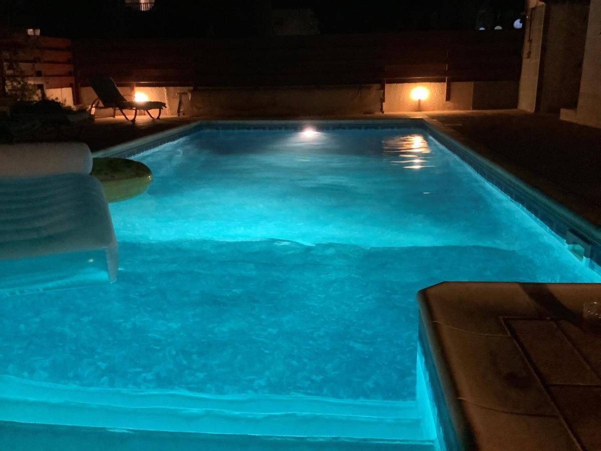 Quality Villa With Pool In Superb Location In Paphos Mandria  Esterno foto