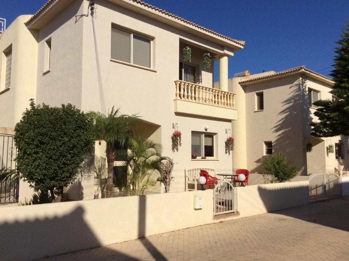 Quality Villa With Pool In Superb Location In Paphos Mandria  Esterno foto